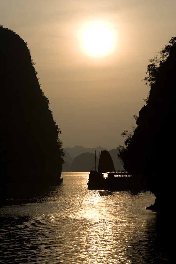 Ha Long, Vietnam