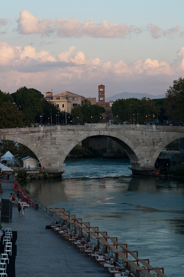 IMG_2338 --- 19:19 06.09 --- ponte Garibaldi