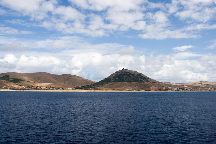 IMG_1356 --- 26.05.2010 - 11:08     Porto Santo má vyprahlý ráz, díky intenzivní tězbě dřeva ve středověku