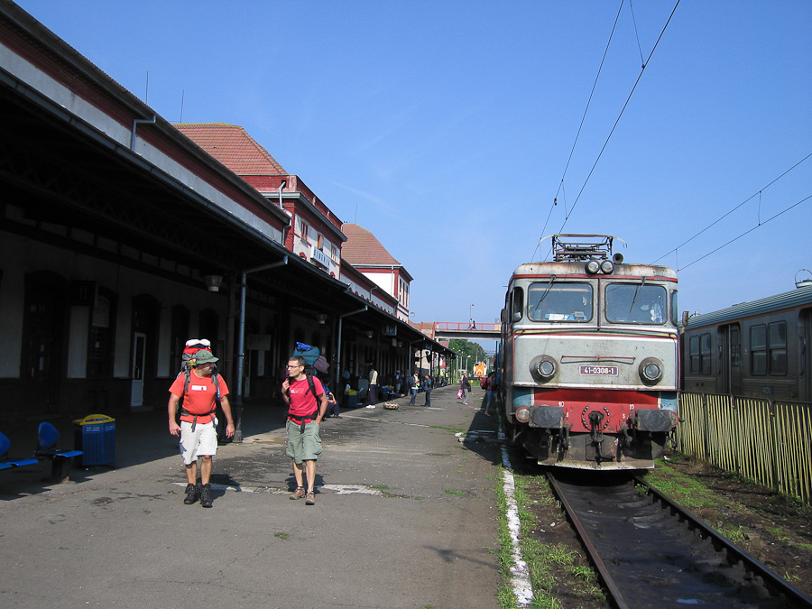 IMG_9488 --- 08:54 06.08.2011 ---   odjezd do Petrosani